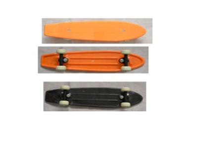 China Black / Wooden Color Plastic Truck Fish Skateboard with 608Z Bearing Stable Design for sale