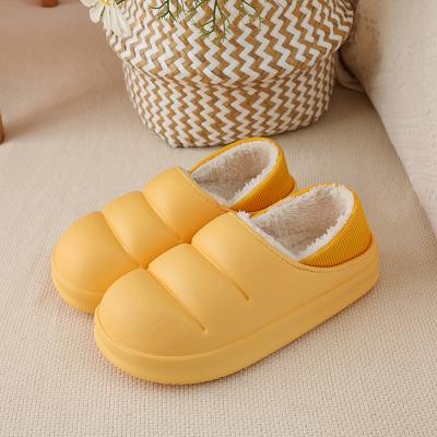 China 2021 fashion trend new cotton slippers men and women winter household waterproof indoor heel couple warm shoes for sale