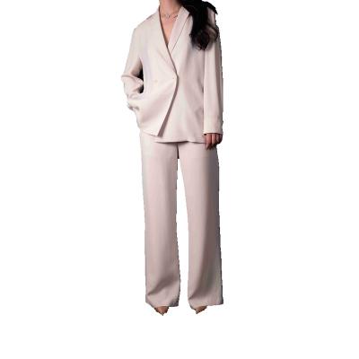 China Professional Popular Anti-pilling Fashion Simple Design Ladies Breathable Windproof Suit for sale