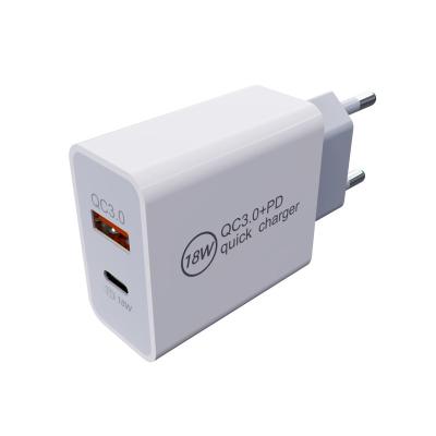 China Portable Type A+C USB A+C 20W Fast Charging Mobile Phone 20W Travel USB A Power Adapter For iPhone 14 13 12 Charger for sale