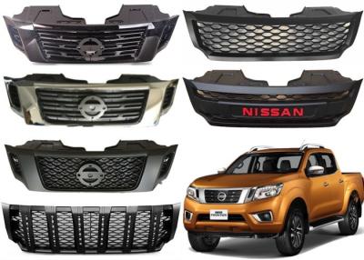 Chine Vente en gros de pièces détachées de voiture Renouvellement de la calandre avant pour Nissan NP300 Navara 2015 Frontier à vendre