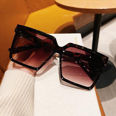 China Trendy Sunglasses 2021 Fashion Sun Glasses Shades Men Women Big Custom Colorful Oversized Square Frame Fashion Sun Glasses for sale