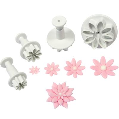 China Viable Eight Petal Daisy Flower Fondant Cake Plunger Cutter with 4pcs Fondant Tools for Fondant Tools Cake Decorating for sale