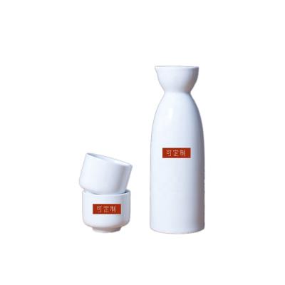 China Retro Minimalist Wholesale Ceramic Japanese Sake Set 1sake Serving Bottle And 4 Sake Cups for sale