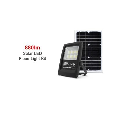 China Residential Solar Led Flood Light With Remote Control LifePO4 Battery Outdoor Black Housing Flood Light for sale