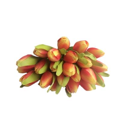 China Fashional Artificial Flower Factory Direct Sales Wedding Pu Tulips Mini Tulip Scented Artificial Flower Decoration Flower Latex Flower for sale