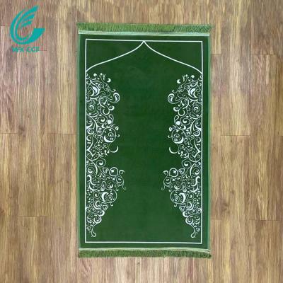 China Washable Muslim Prayer Mat Anti Slip Foldable Memory Foam Prayer Mat for sale