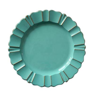 China Best Quality Wholesale New Arrival Disposable Wedding Teal Plastic Charger Plates Edged Wavy for sale