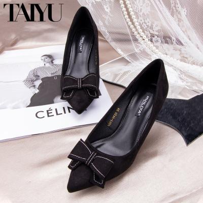 China Fashion Lightweight High Quality Ladies Low Heels Shoes Women Pumps Kitten Heel Shoes For Ladies for sale