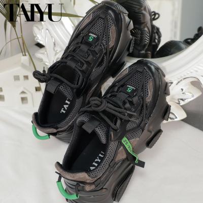 China Hot Selling Popular Fashion Trend Women's Jogging Shoes Casual Breathable Lace Up Athletic Sneaker Running Shoes for sale