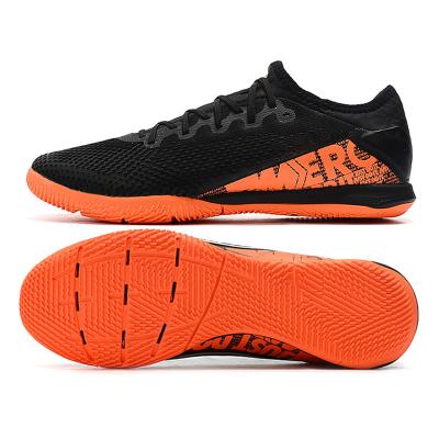 China Hot Sale IC Soccer Shoes Active Manufacturer Football Boots Men's Football Sports Low Top Indoor Outdoor Indoor High Boots for sale