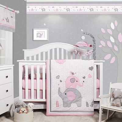 China Anti-Static Customized Cute Baby Comforter Crib Bedding Set for sale