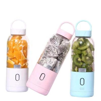 China Powerful Usb Rechargeable Blender Car Kitchen Life Blender Portable Electric Fruit Juicer for sale