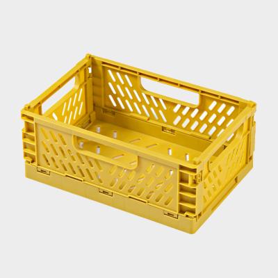 China Sustainable Portable Camping Crated Stackable Folding Plastic Storage Boxes & Bins for sale