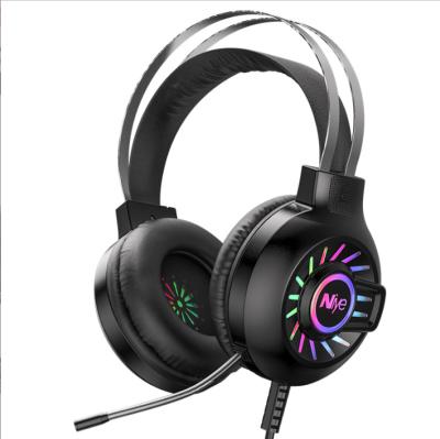 China Headphones Cable Control Desktop Gaming Comfortable Wearing Headphones for sale