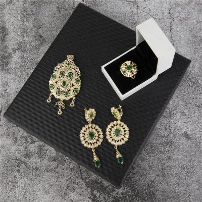 China 2021 Feb 2021 Environmentally Friendly 14k Wedding Gold Planted Red Copper Jewelry Set Fashion Jewelry Set High Quality Green Color Jewelry Set for sale