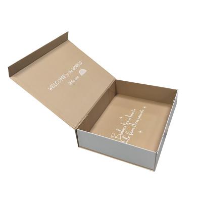 China Recycled Materials Custom Ribbon Folding Magnetic Gift Box Beautiful With Logo UV Leather Packaging Bag Box for sale