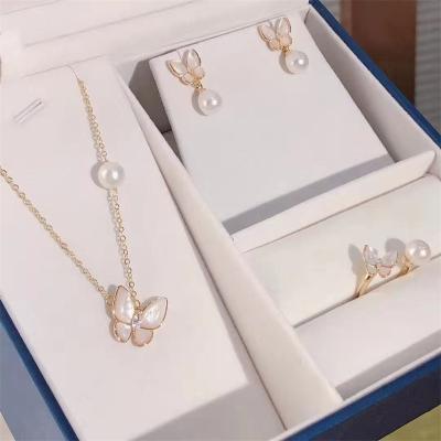 China Aimgal TRENDY Jewelry Butterfly Shell Pearl Set Freshwater Pearl Jewelry Set For Women for sale