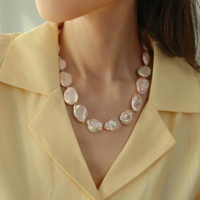 China Aimgal FASHIONABLE Jewelry Pearl Clavicle Chain18K Gold Plating Special Shaped Baroque Pearl Necklace For Women for sale