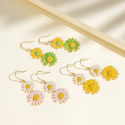 China TRENDY Daisy Drop Earrings For Women GD Jewelry Flower S925 Sterling Silver Long Earring For Women for sale