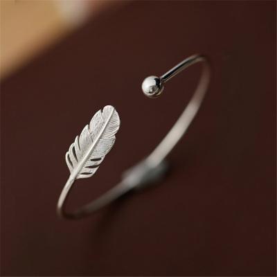 China FASHIONABLE Aimgal jewelry s925 silver feather bangle silver Amazon hot sale for sale