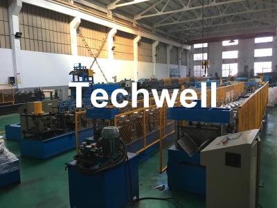 China Stahl galvanisierte Ridge-Kappen-Rolle, die Maschine mit hydraulischem Ausschnitt für die Herstellung von Dach-Platten bildet zu verkaufen