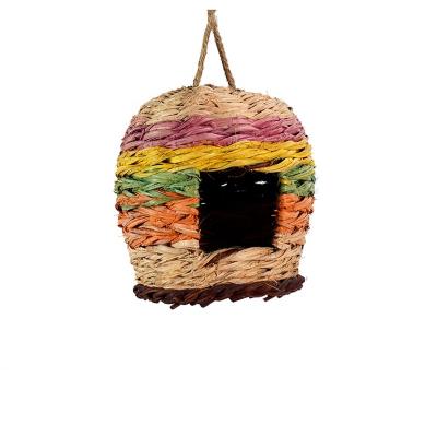 China Viable Warm Cheap Outdoor Hummingbird House Hanging Natural Grass Woven Bird Nest Resting Places Thrush Birdcage for sale