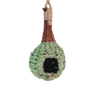 China Most Competitively Priced Viable Outside Hanging Small Bird Natural Grass Woven Strong And Breathable Hummingbird Nest House for sale