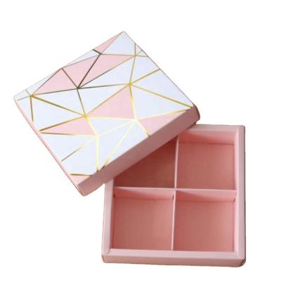 China Recycled Materials 4 Cavity Gilding Pink Bakery Cake Cookie Paper Box Gift Packaging for sale