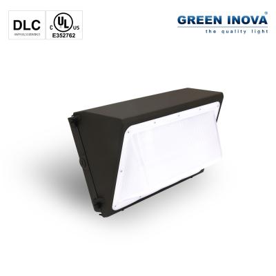 China Die Cast Aluminum + Modern Quality PC Lens Outdoor Wall Light With 6 Years Warranty for sale