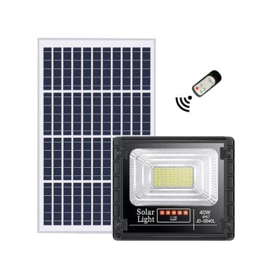 China Rechargeable Slim Shape Theme Park Landscaping Outdoor Solar Control 100W 200W 300W LED Flood Light Lamp Fixtures for sale