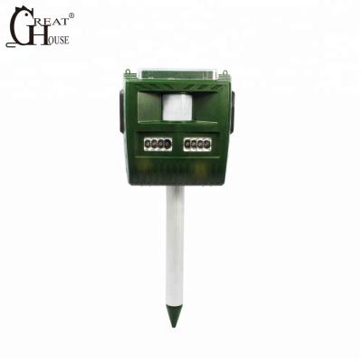 China Outdoor Solar Motion Sensor Disposable Agricultural Garden Bird Light Animal Solar Reflector for sale