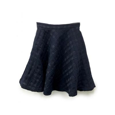 China Retro Fashion Skirt Sustainable Blue Polyester Mini Short Simple Fluffy Skirt for sale