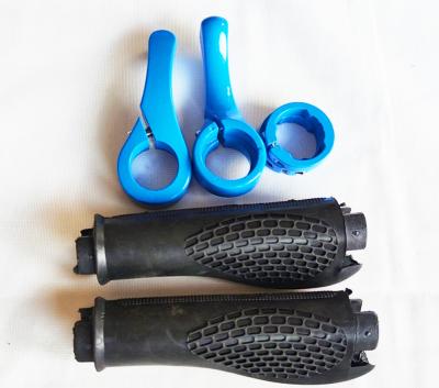 China Custom factory hot sale bicycle accessories comfortable grips ultra light classic mountain bicycle grips for sale