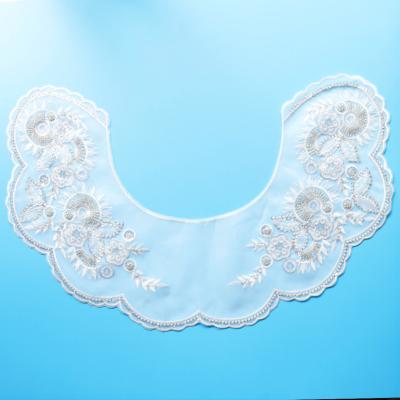 China 3D Fashion New Neckline Trim Applique Guipure Neck Lace Patches Sewing Applique Embroidered Lace Collar Applique for dres for sale