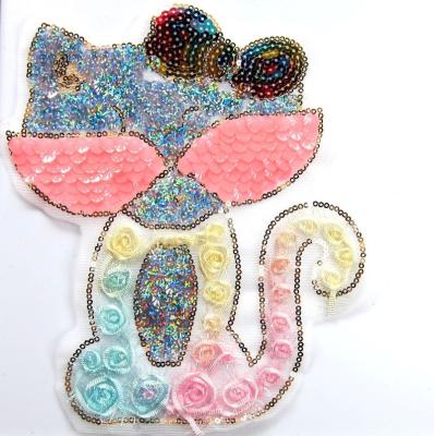 China 2022 NEW fashion 3D garment accessory applique for clothing 3D embroidery cat shape patch sequin 3D embroidery organza patches for sale