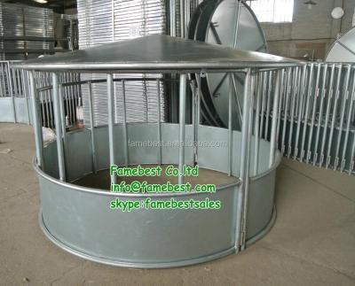 China With Round Roof Cattle Bale Feeder With Cover Roof And Waterproof Horse Hay Feeder for sale