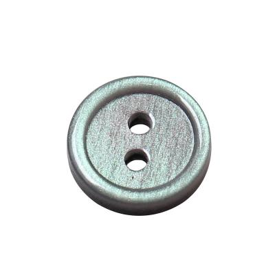 China Viable Wholesale Resin Coat T-shirt Design Shell Button For Clothes for sale