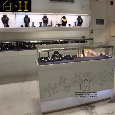 China New Style Watch Display Showcase High End Jewelry Store Design Watch Counter Display Retail Showcase for sale