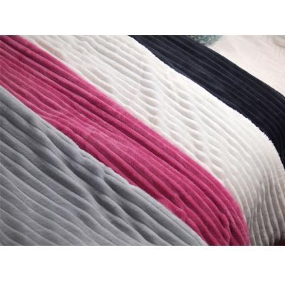 China Wholesale 100%polyester jacquard stripe flannel jacquard stripe sherpa quilt set quilts with quilting for sale