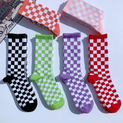 China Fashion Funny QUICK DRY multiple options checkerboard pattern skateboard thumps tide socks for sale