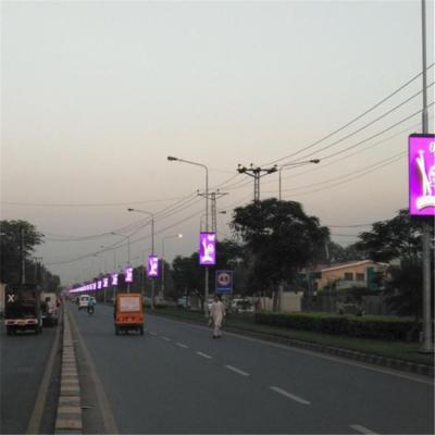 China Street Pole Lamp Post / Post / P4 / P5 / P6 Pillar Advertising Digital Media Screen Sign for sale