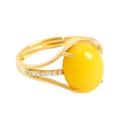 China Retro Ring Amber Yellow Beeswax Ring Adjustable Gem 925 Gold Plating Ring Inlaid Ethnic Style Environmentally Friendly for sale