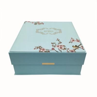 China Factory Price Eco-friendly Promotional Chinese Fashionable Modern New Design Paper Folding Decorative Gift Box for sale