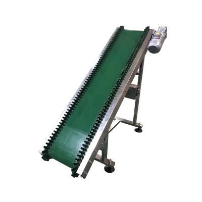 China LHJ Oil Heavy Duty Auto Slope Conveyor Belt Fabric Machine PVC Electric Driven Rubber Belt Conveyor With Side Wall For Food Industry for sale