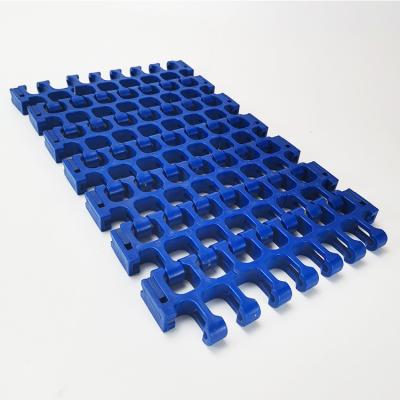 China Modular Uri-2400B pp POM Material Curved Flow Conveyor Belt Heat Resistant Grid Conveyor Belt For Food Beverage for sale