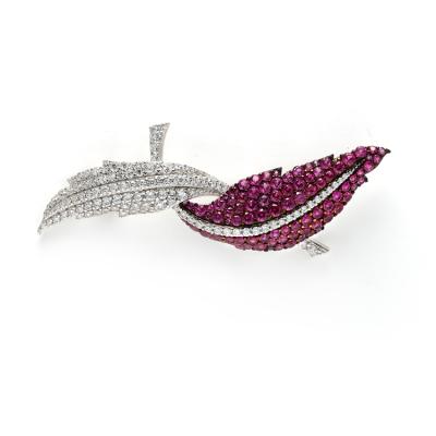 China Shiny Silver Fashion 925 Silver Zircon Leaf Brooch Women Feather Brooch for sale