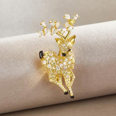 China Luxury Gold Silver Plated Christmas Deer Brooch Color CZ Gemstone Elk Brooch Christmas Gift for sale