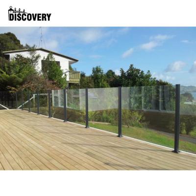 China Easily Assembled Modern Design 12mm Aluminum Tempered Glass Railing For Deck for sale