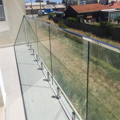 China Modern Spit Deck Railing Systems Hardware Spit Railing for sale